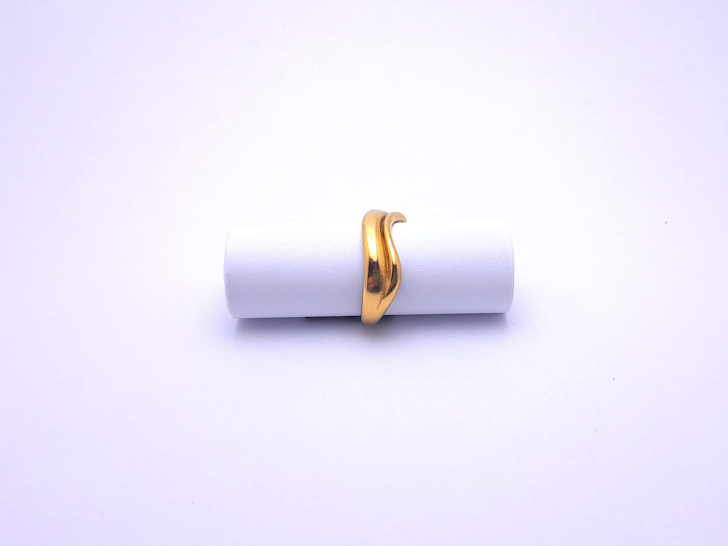 Wave Band Ring